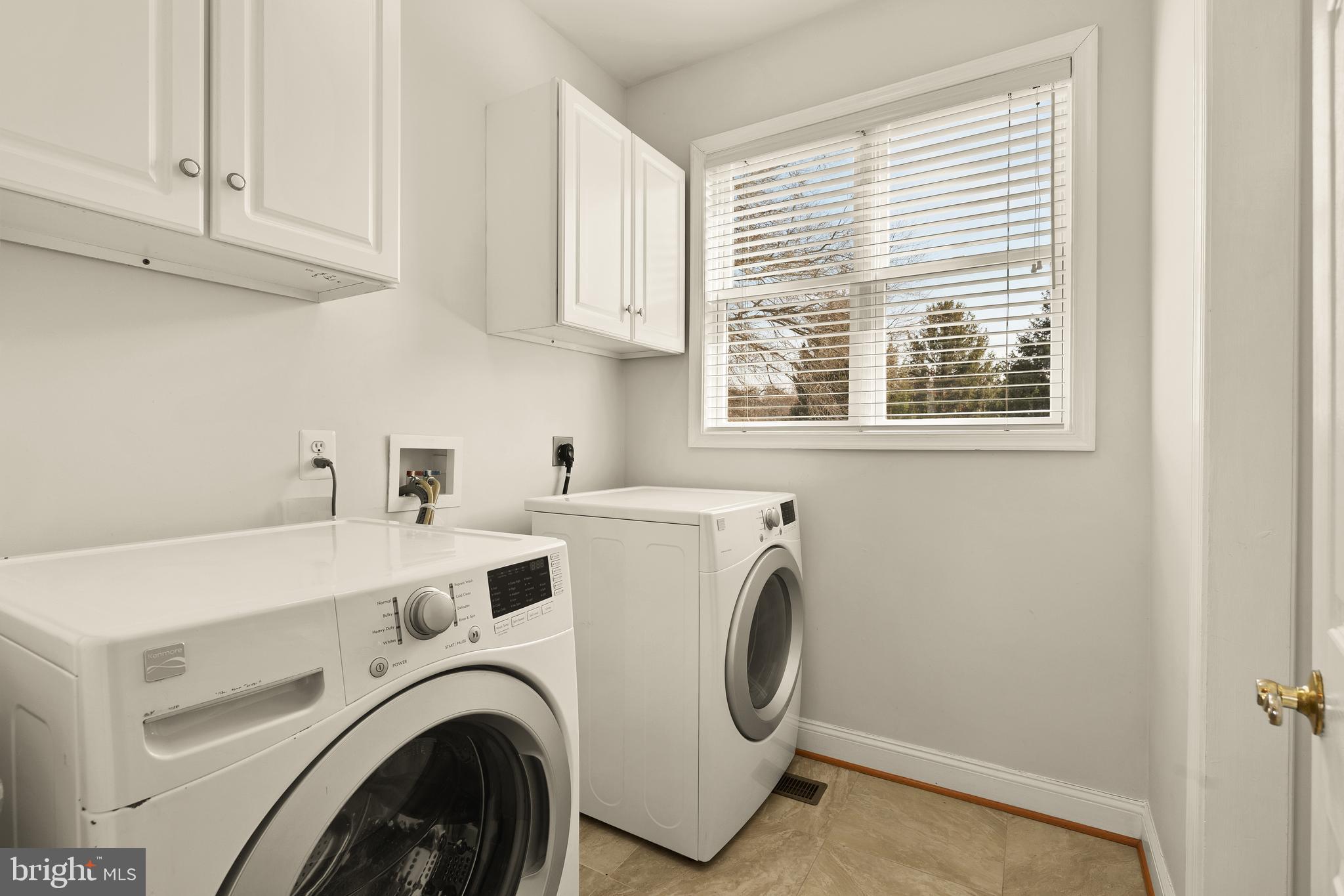 BARNESVILLE OUTSIDE - Residential