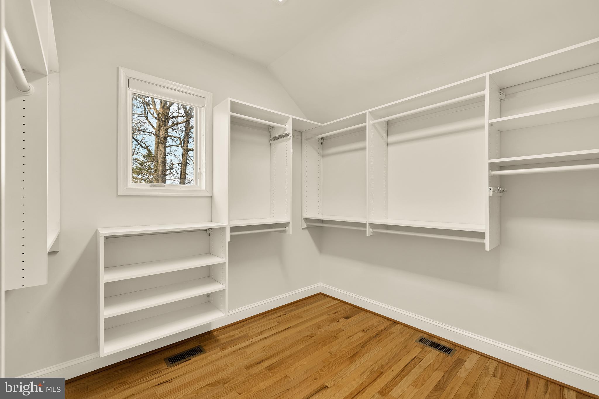 BARNESVILLE OUTSIDE - Residential