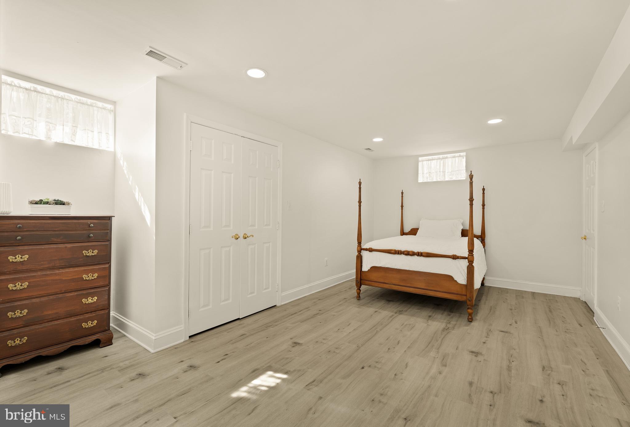 BARNESVILLE OUTSIDE - Residential