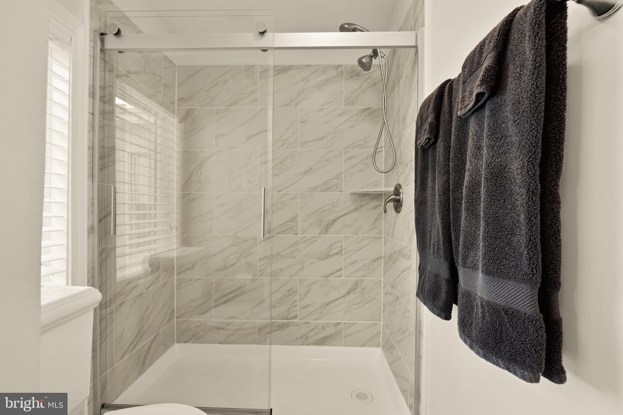 BARNESVILLE OUTSIDE - Residential