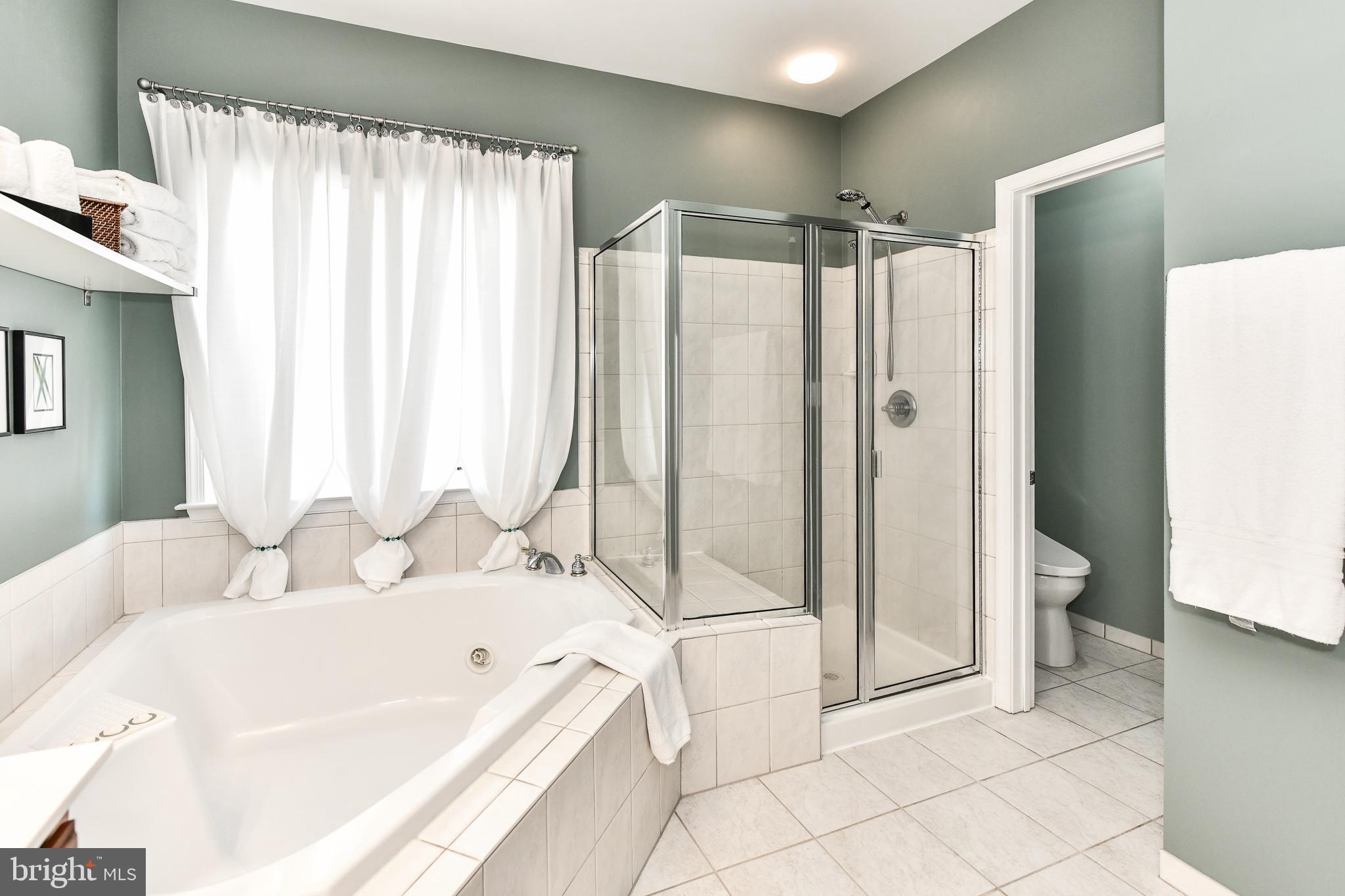 BROADLANDS - Residential Lease