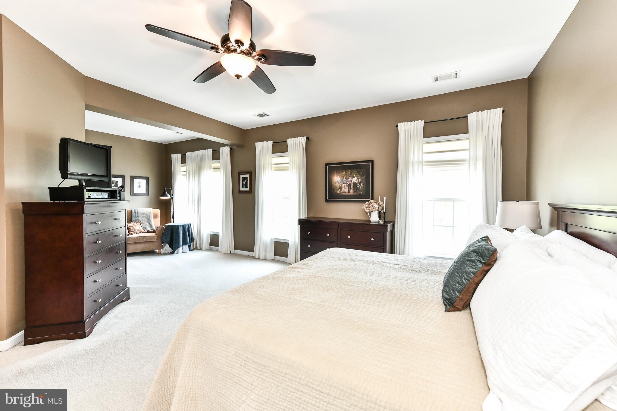 BROADLANDS - Residential Lease