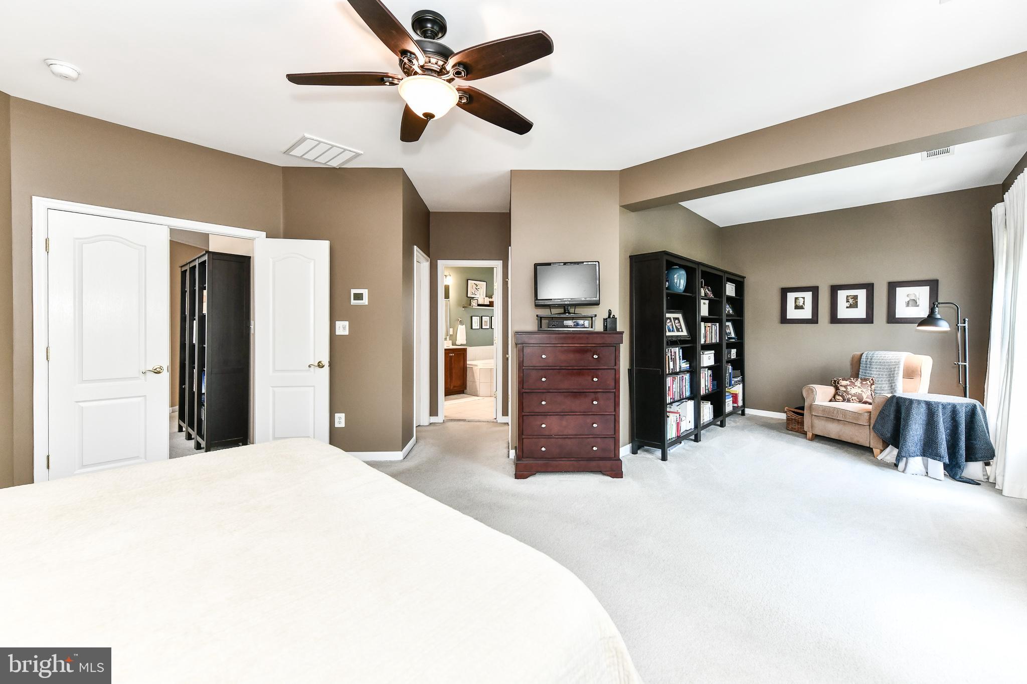 BROADLANDS - Residential Lease