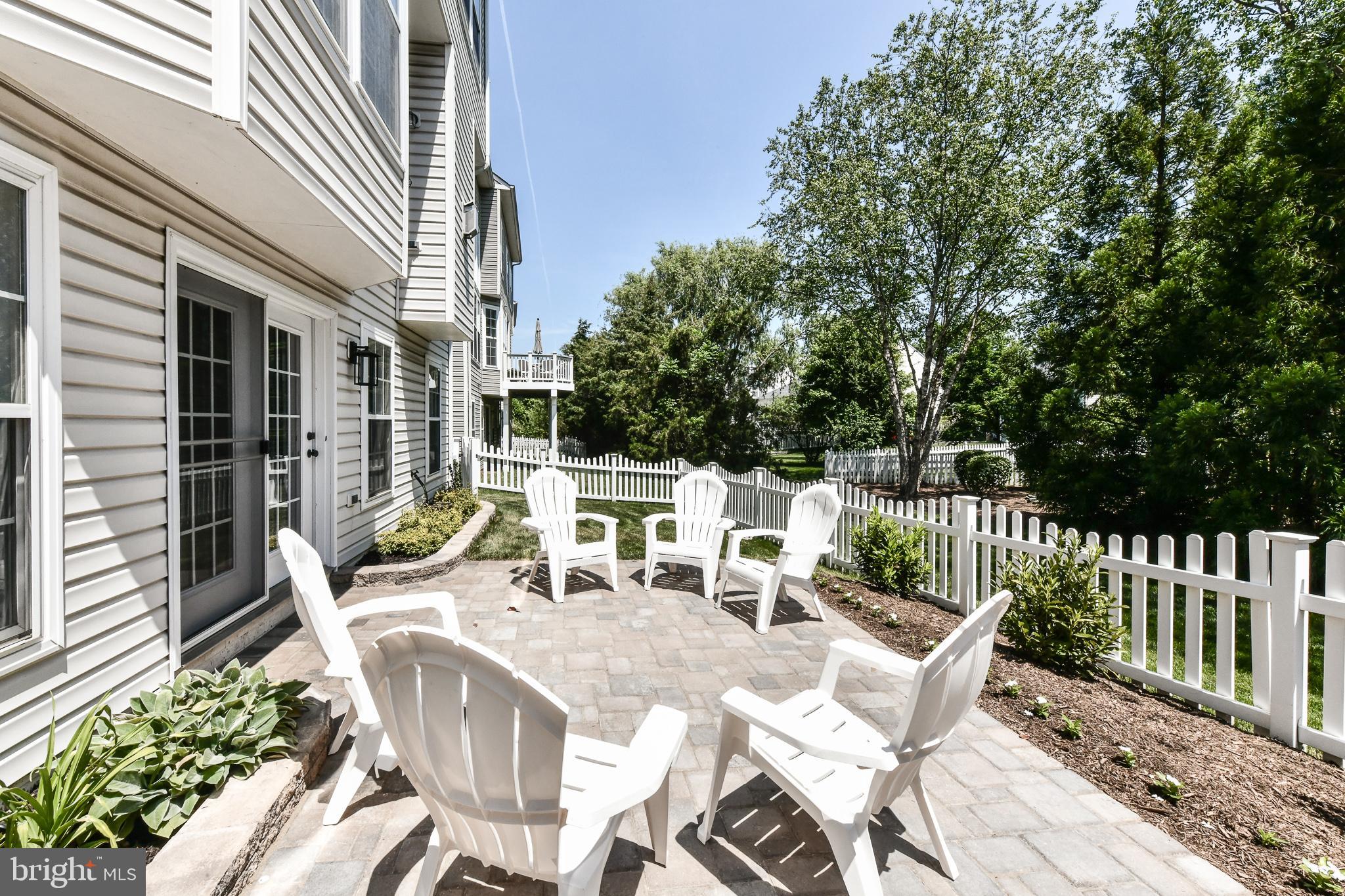 BROADLANDS - Residential Lease