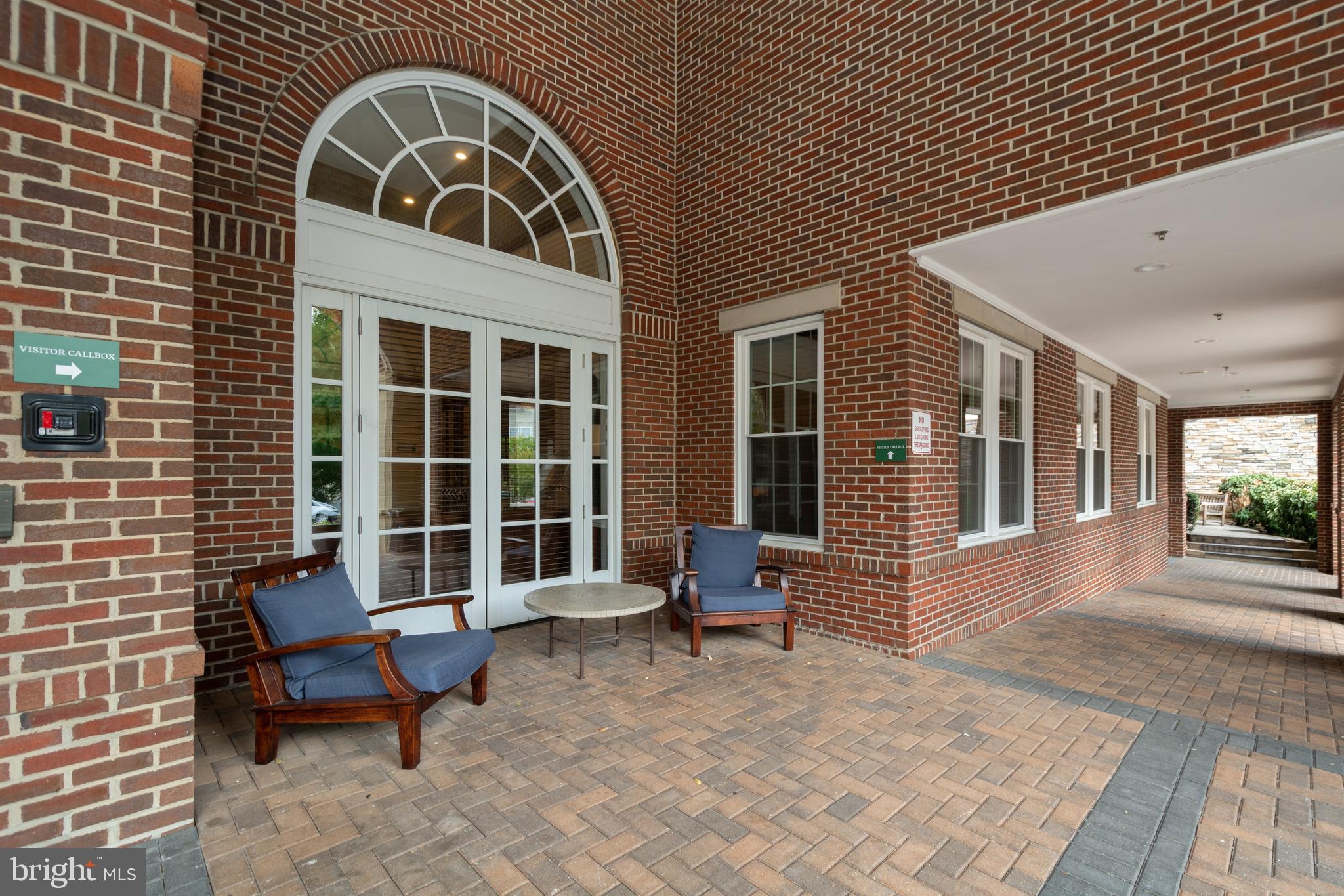 GROVE AT ARLINGTON - Residential