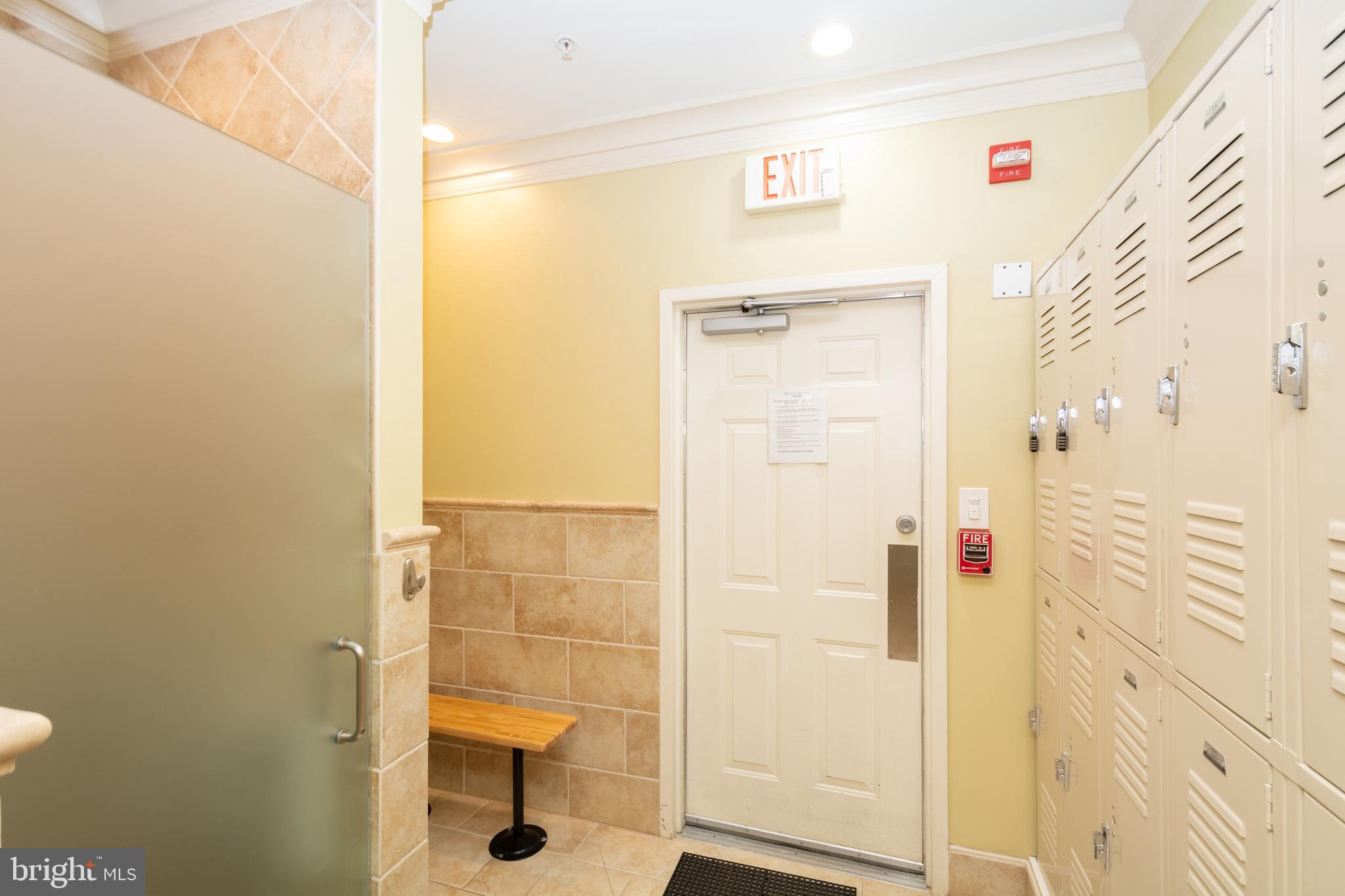 GROVE AT ARLINGTON - Residential