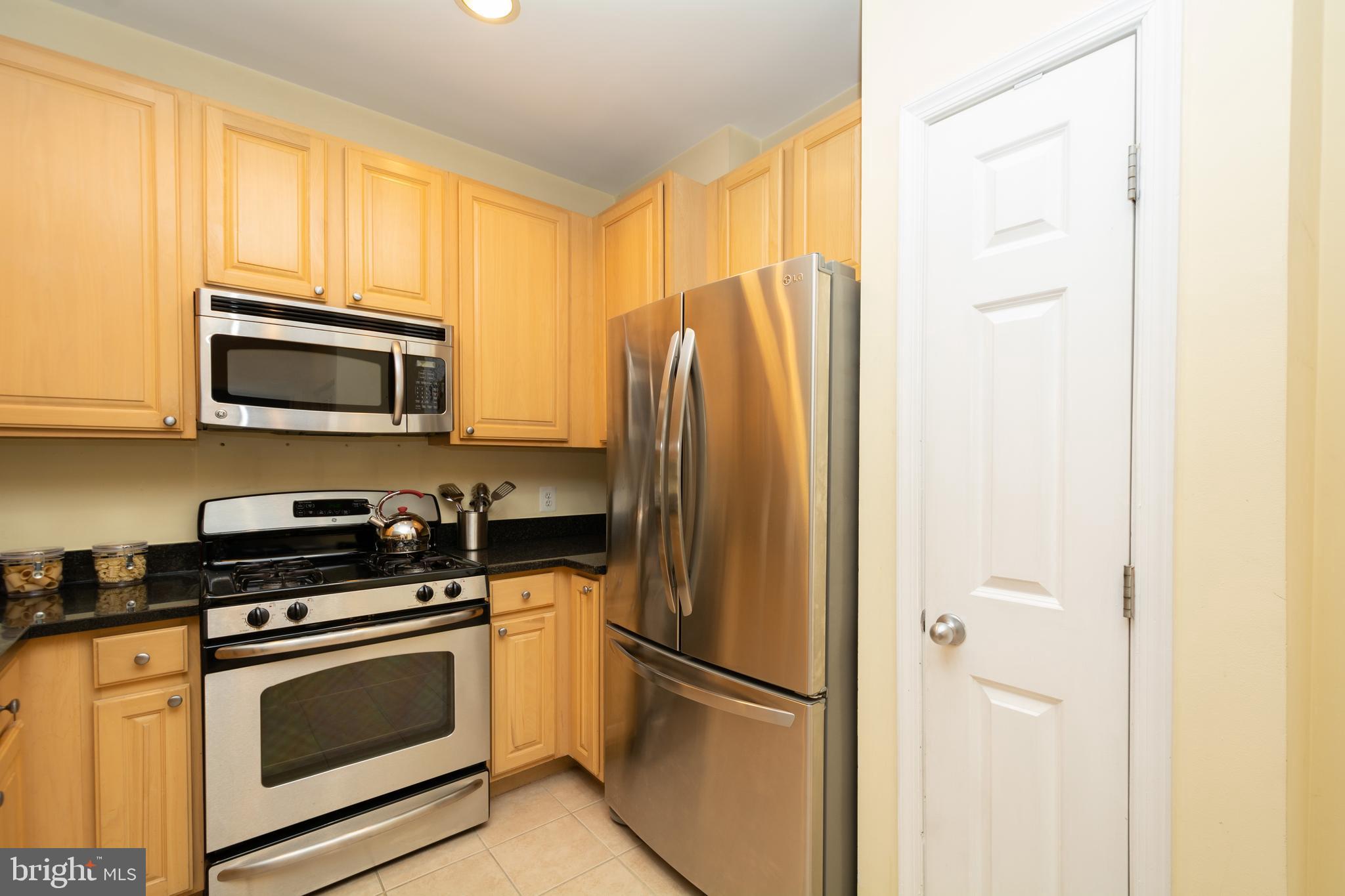 GROVE AT ARLINGTON - Residential