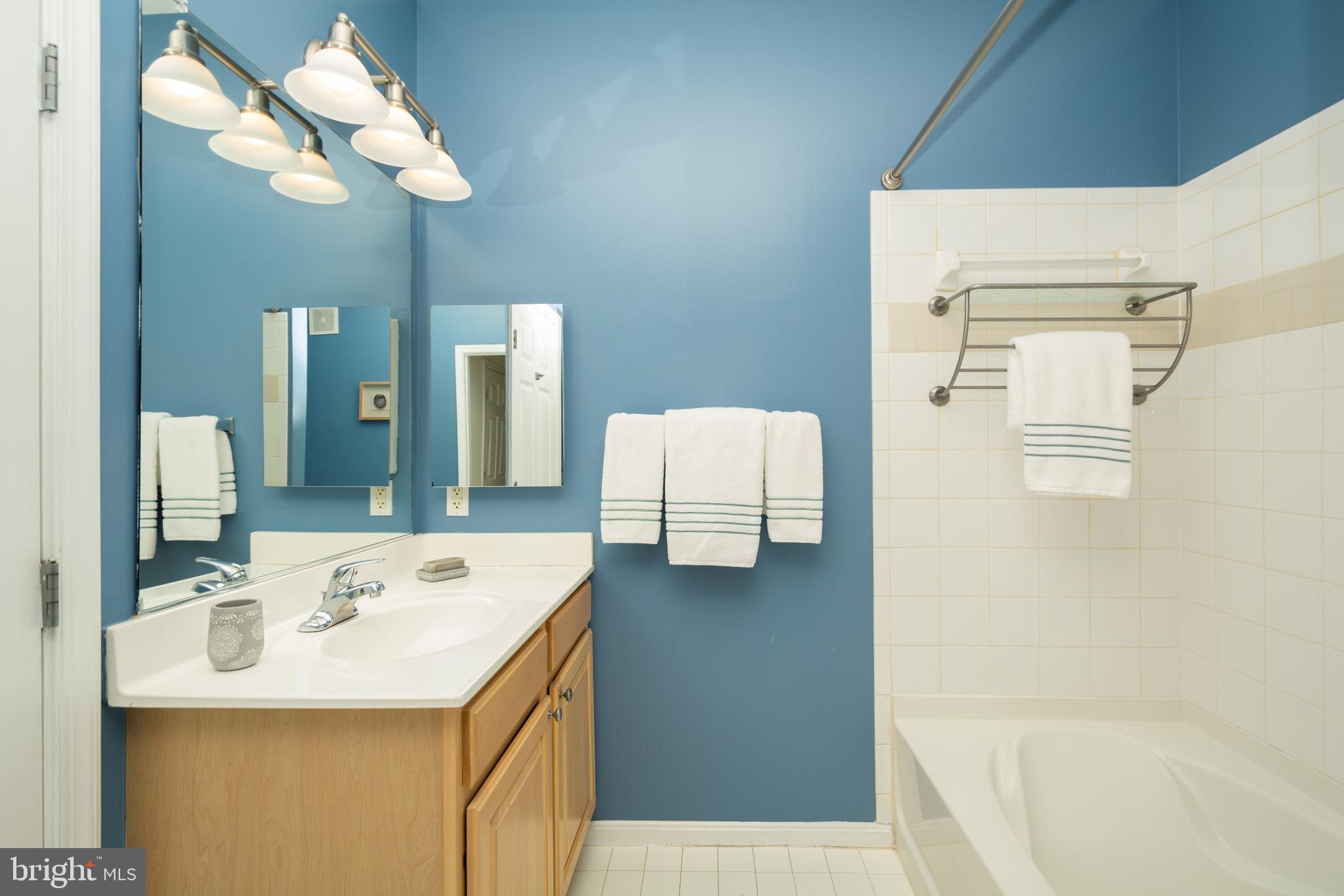 GROVE AT ARLINGTON - Residential