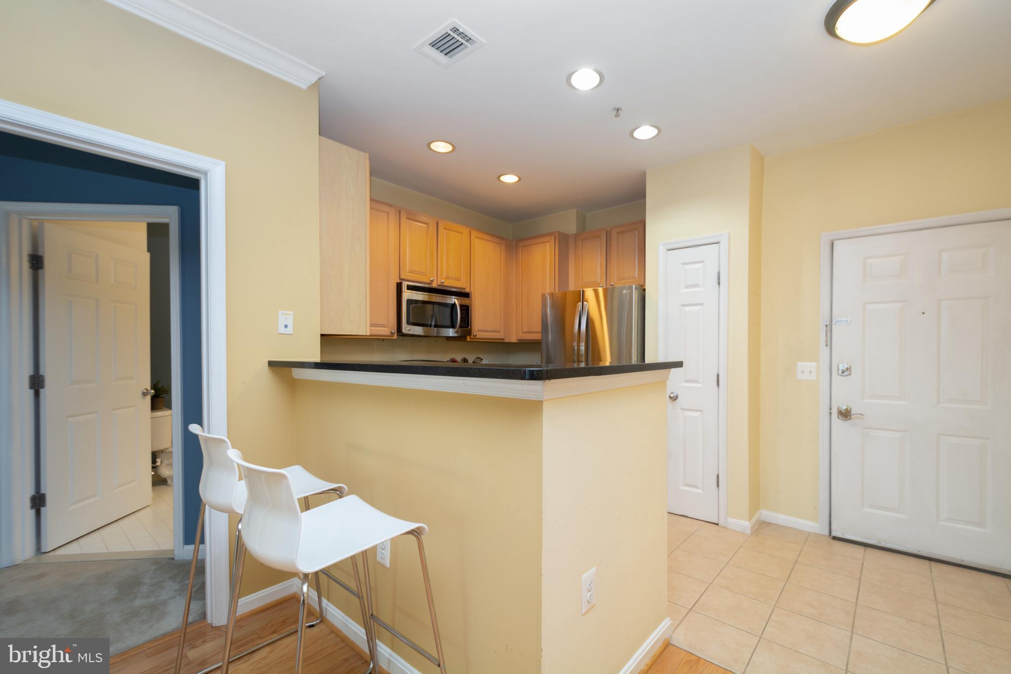 GROVE AT ARLINGTON - Residential