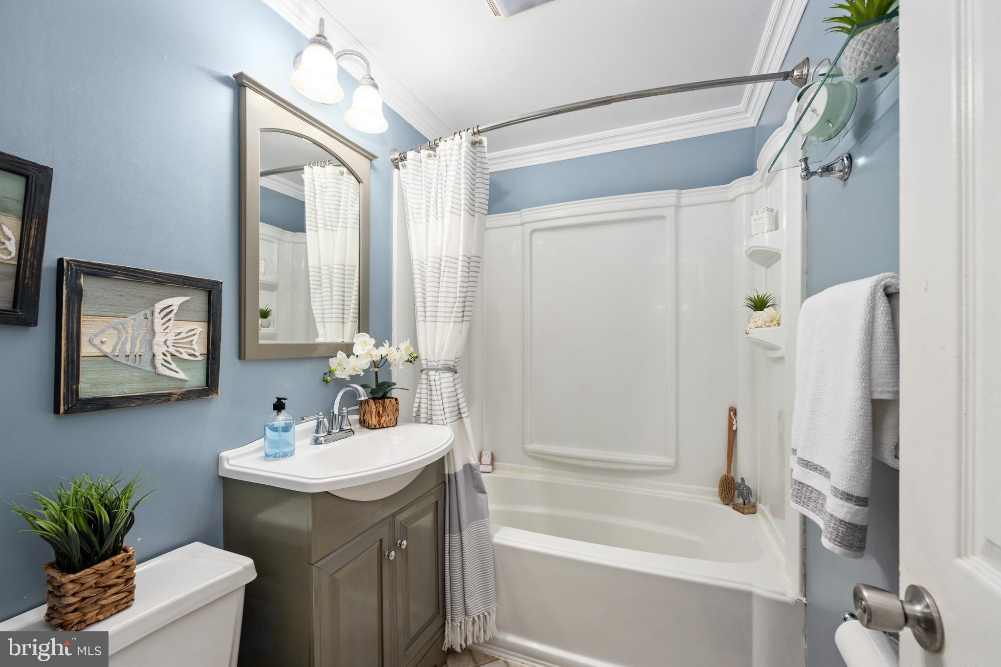 LAKE OF THE WOODS - Residential