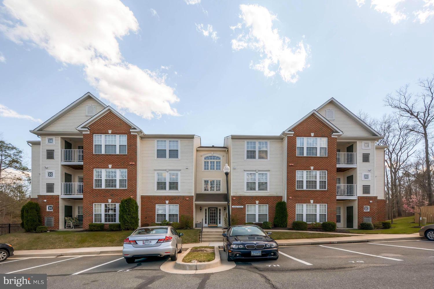 SILVER LAKE - Residential