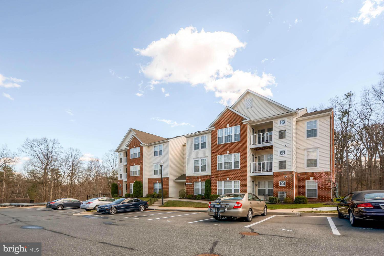 SILVER LAKE - Residential