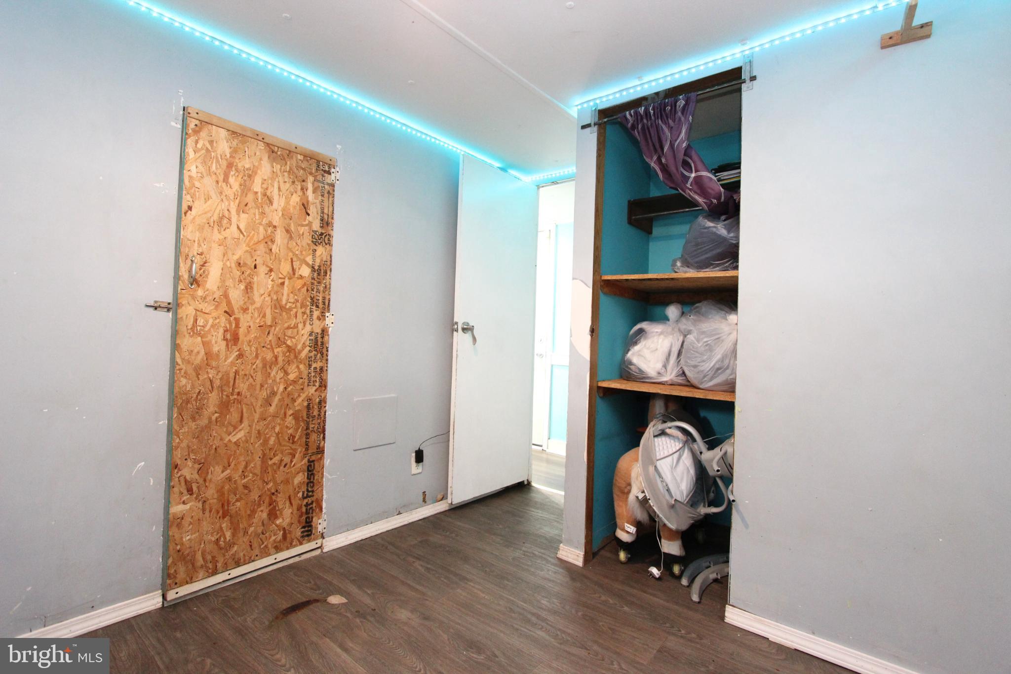 FOXWOOD VILLAGE - Residential