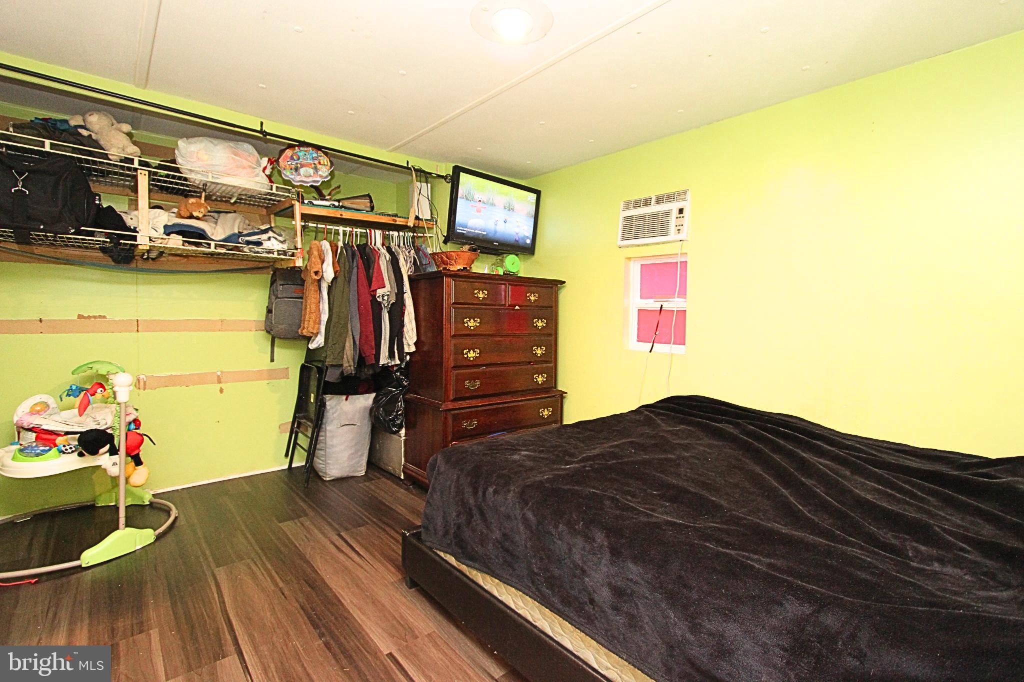 FOXWOOD VILLAGE - Residential