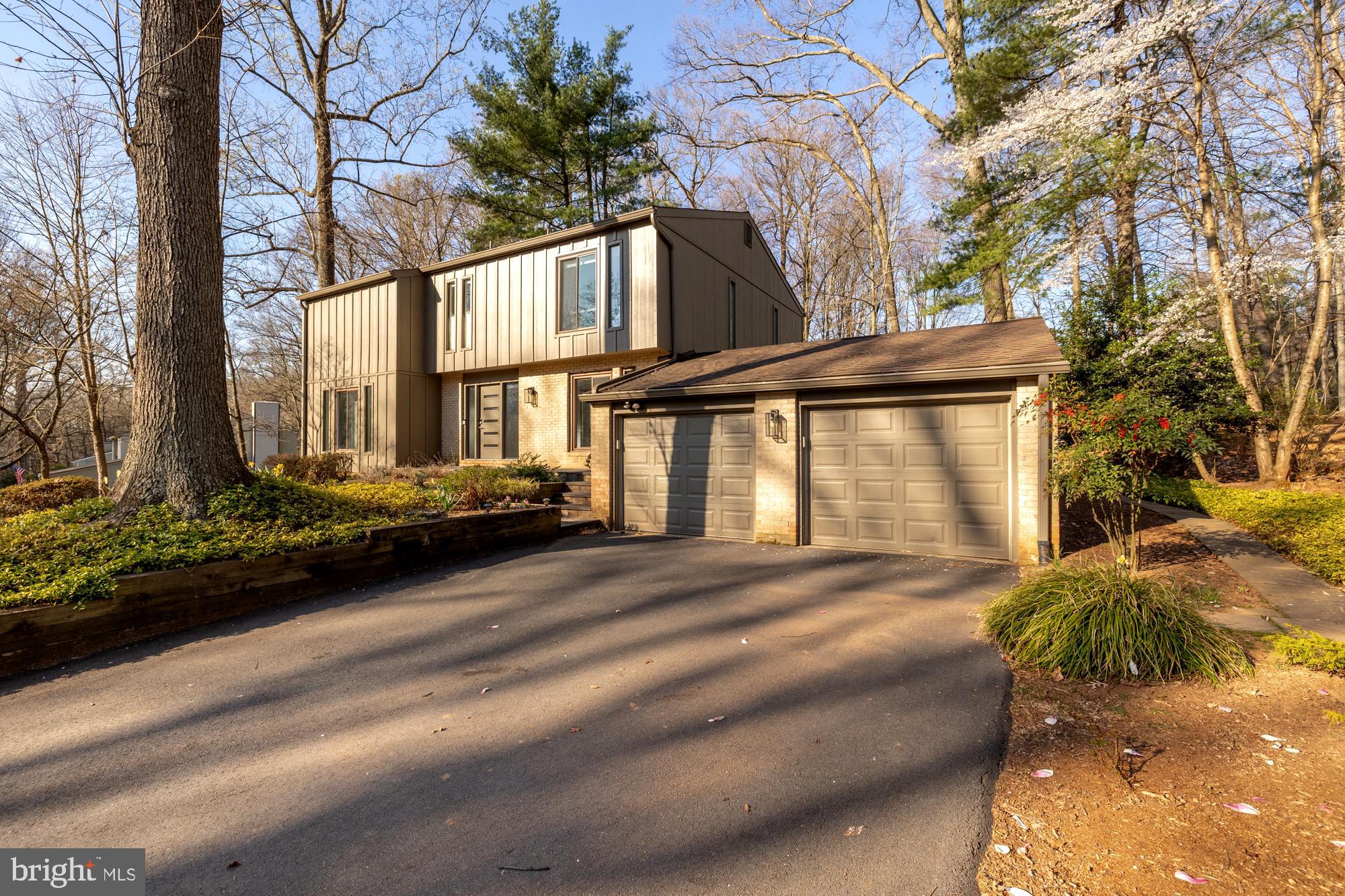 EAST GATE OF POTOMAC - Residential