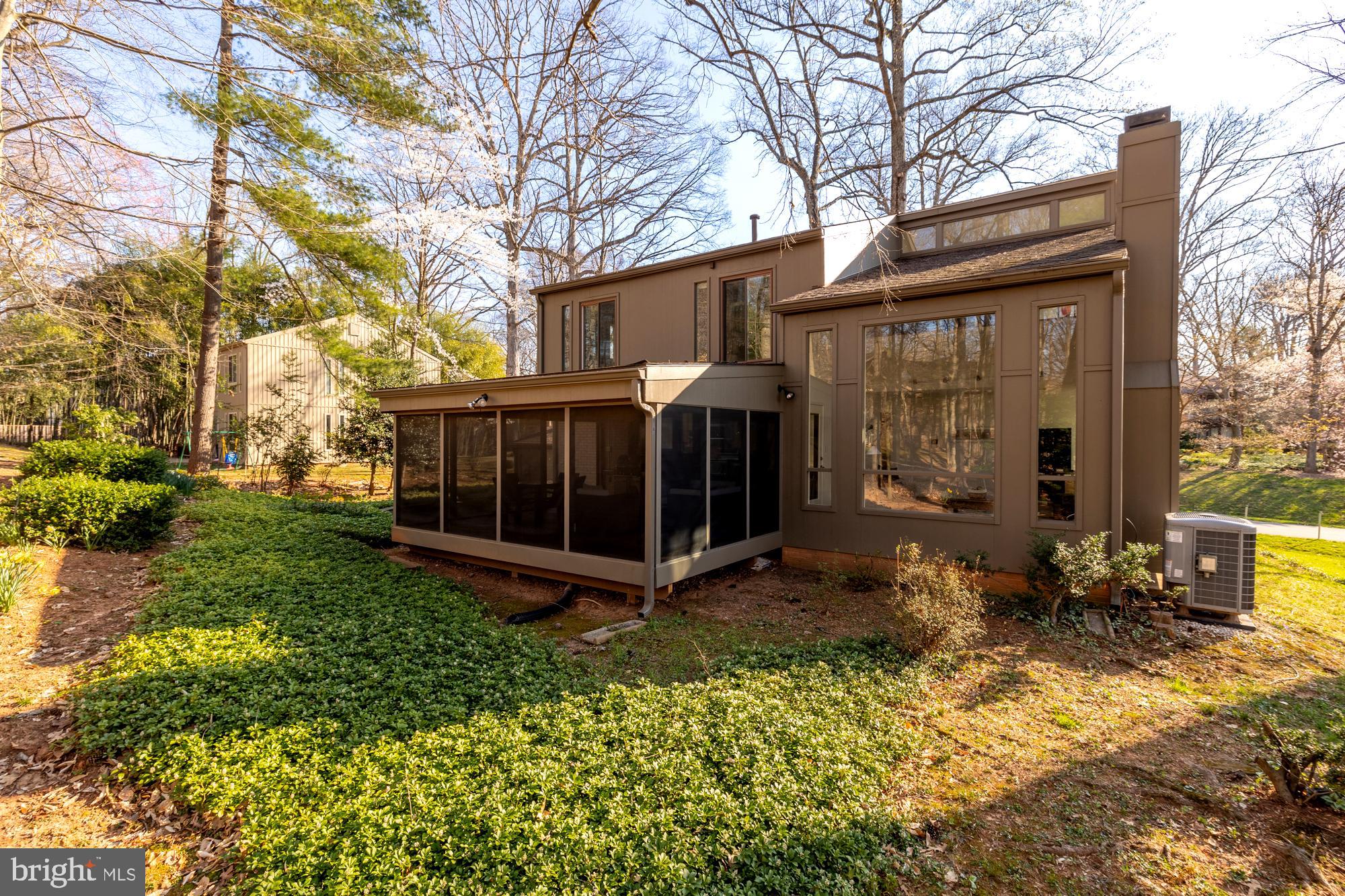 EAST GATE OF POTOMAC - Residential