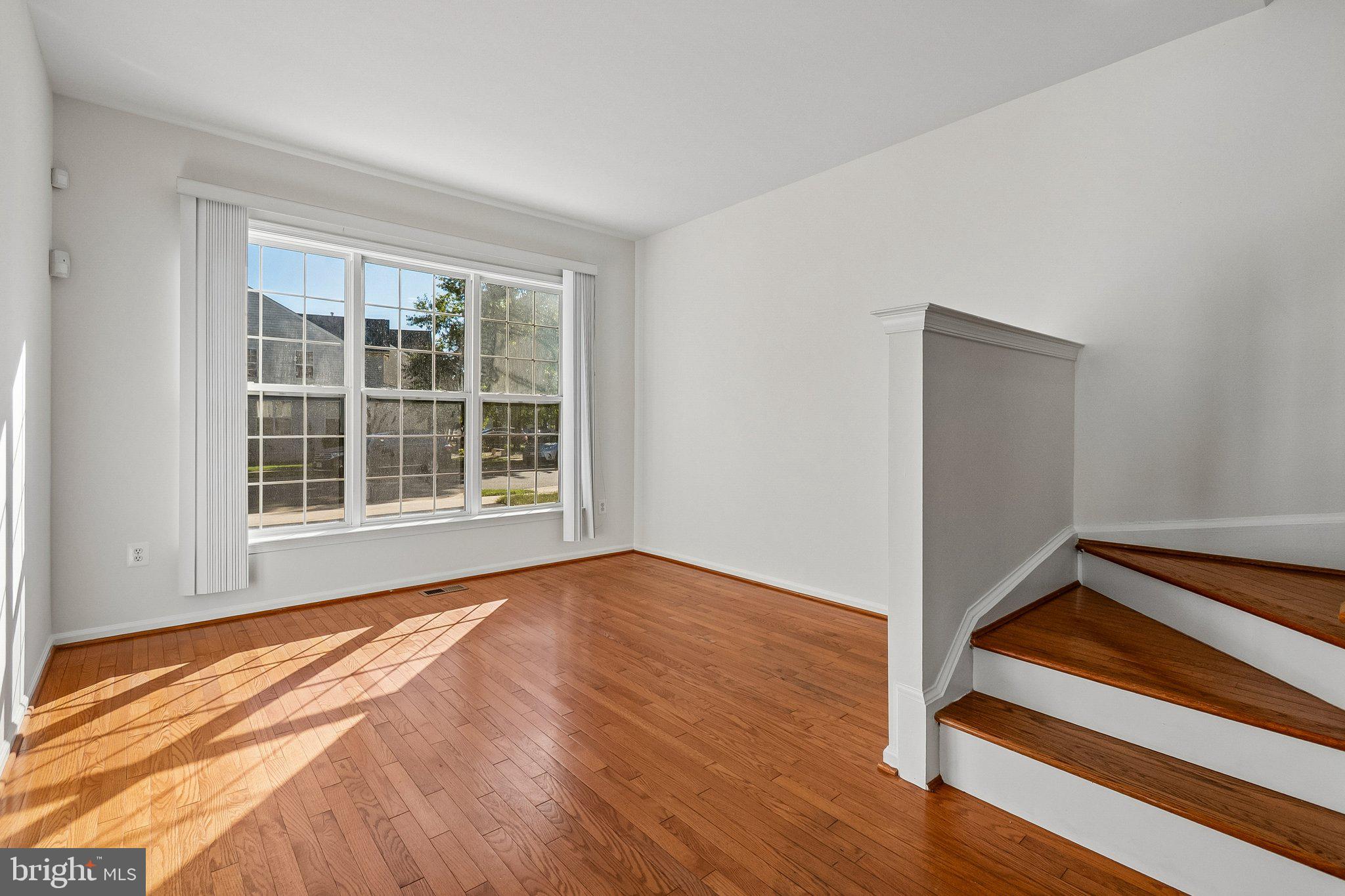 16586 RESERVOIR LOOP