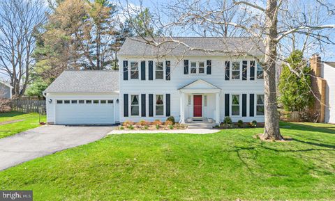 Homes For Sale - 17320 Moss Side Lane<br/> OLNEY, MD 20832