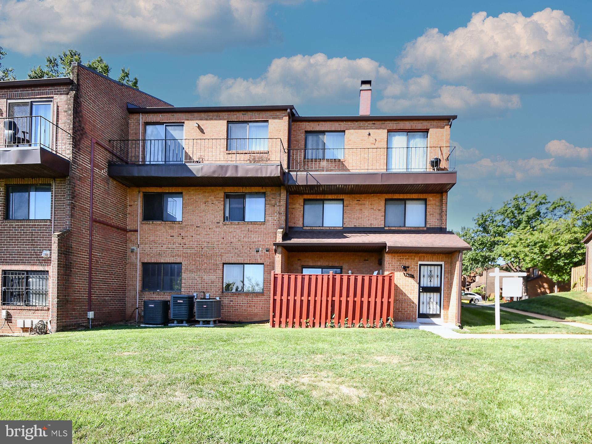 3481 SUMMIT COURT NE 3481