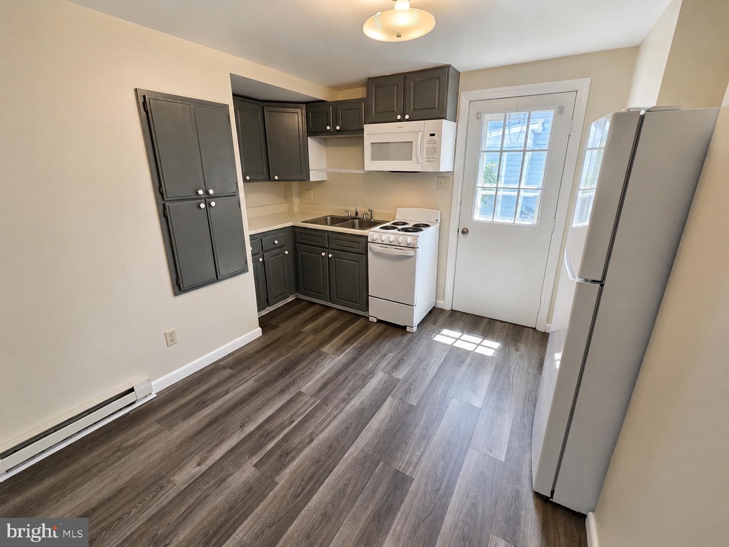 232 WILSON STREET 2