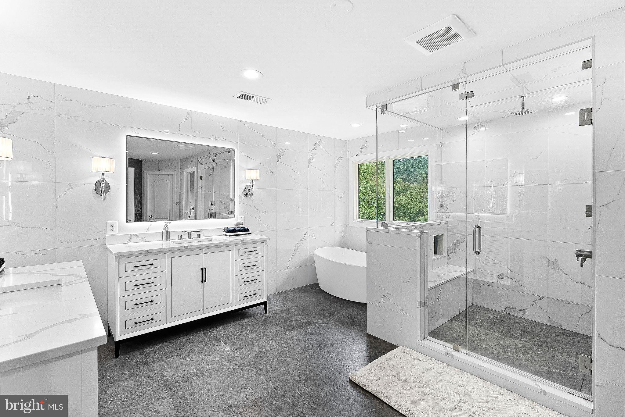 RED CEDAR WEST - Residential