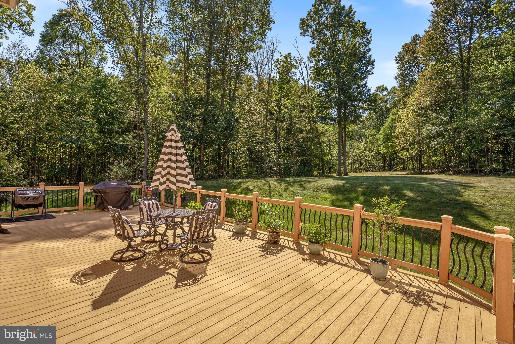 RED CEDAR WEST - Residential