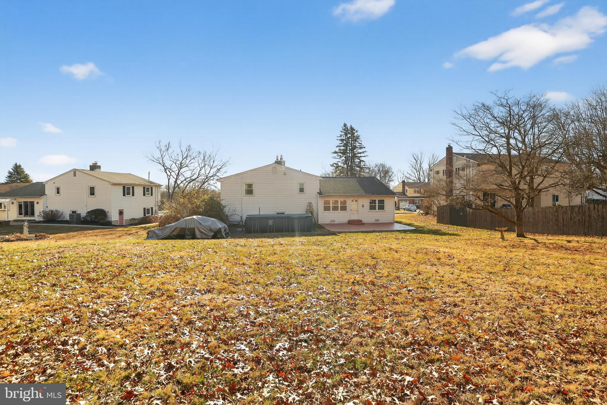 VILLAGE GREEN - Residential