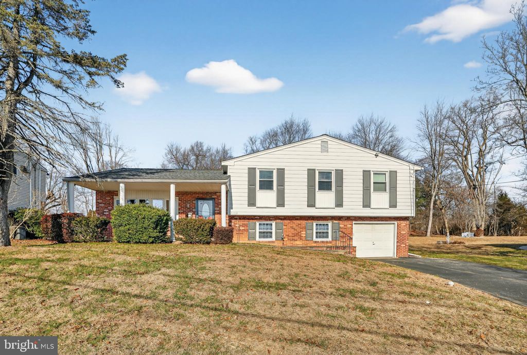 Photo of 2360 Clearview Lane, ASTON, PA 19014 (MLS # PADE2104440)