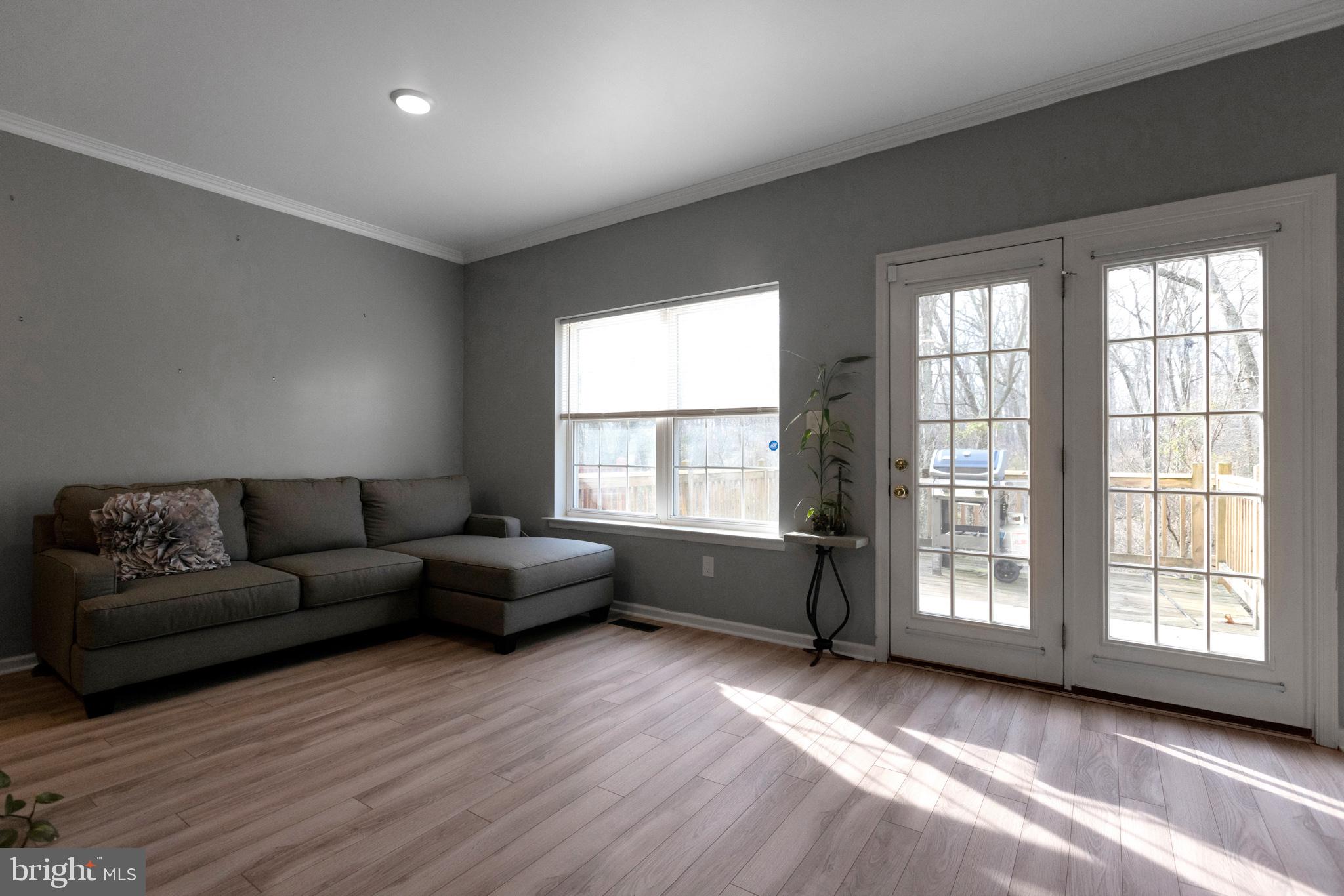 MONROE COURT - Residential