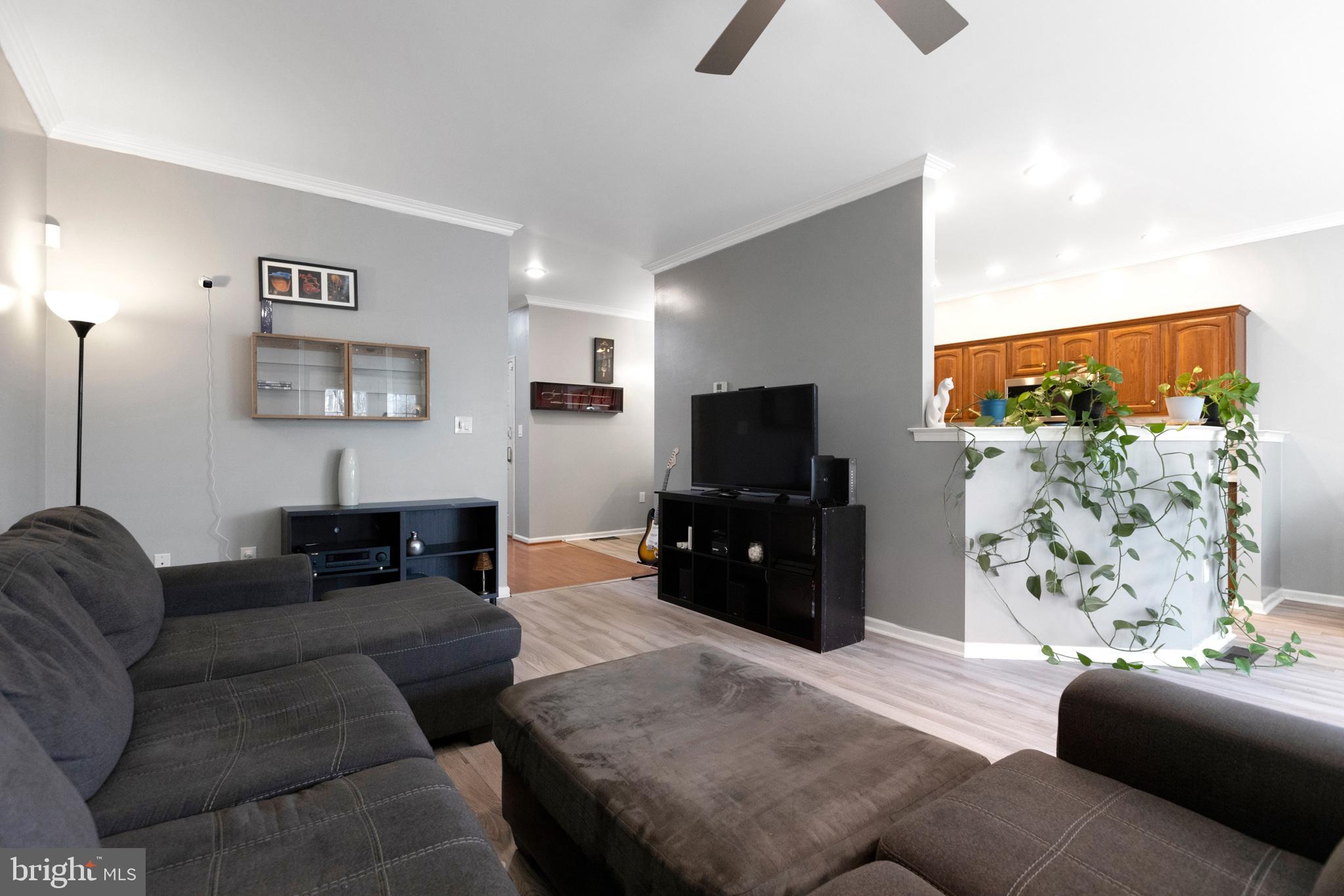 MONROE COURT - Residential