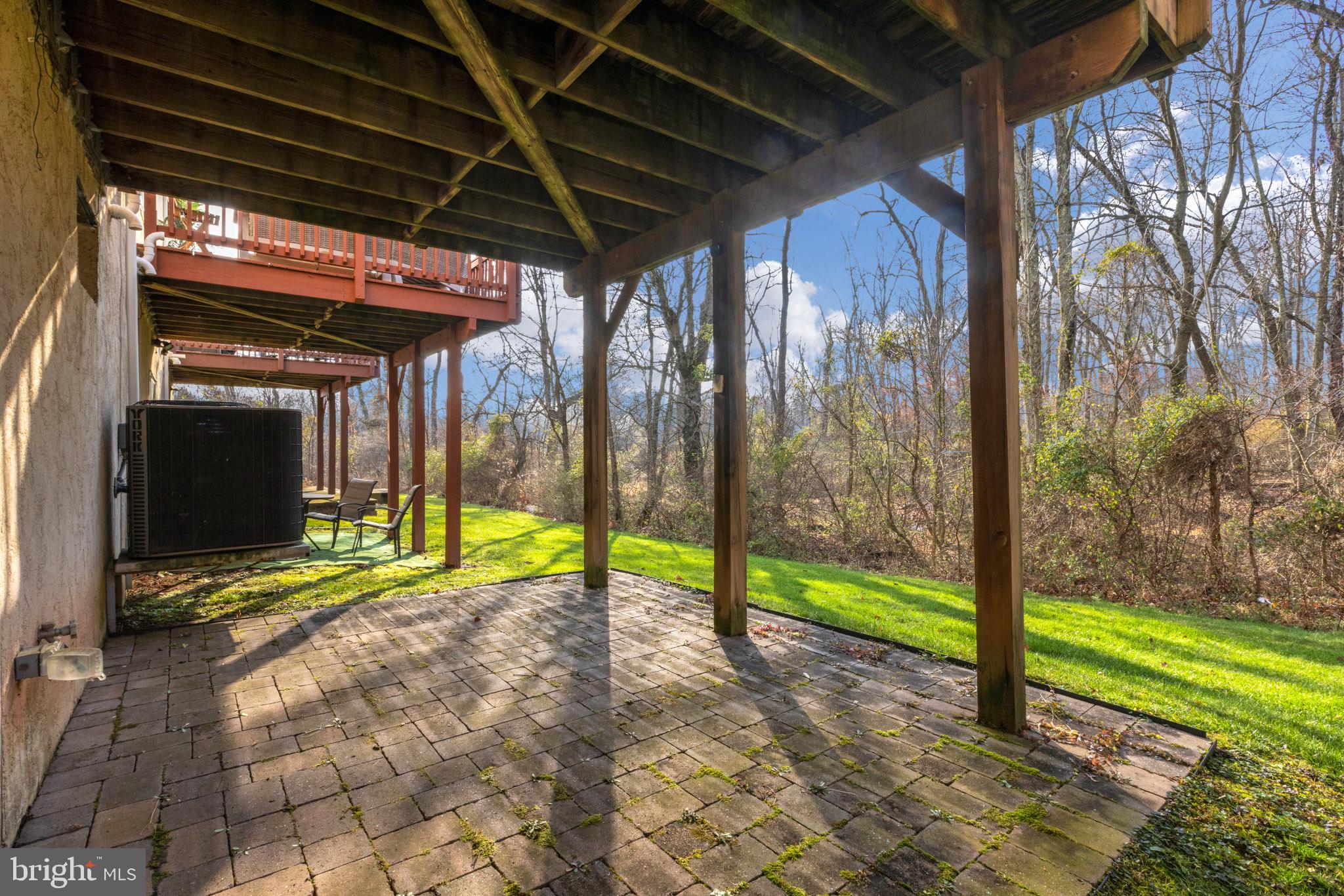 MONROE COURT - Residential
