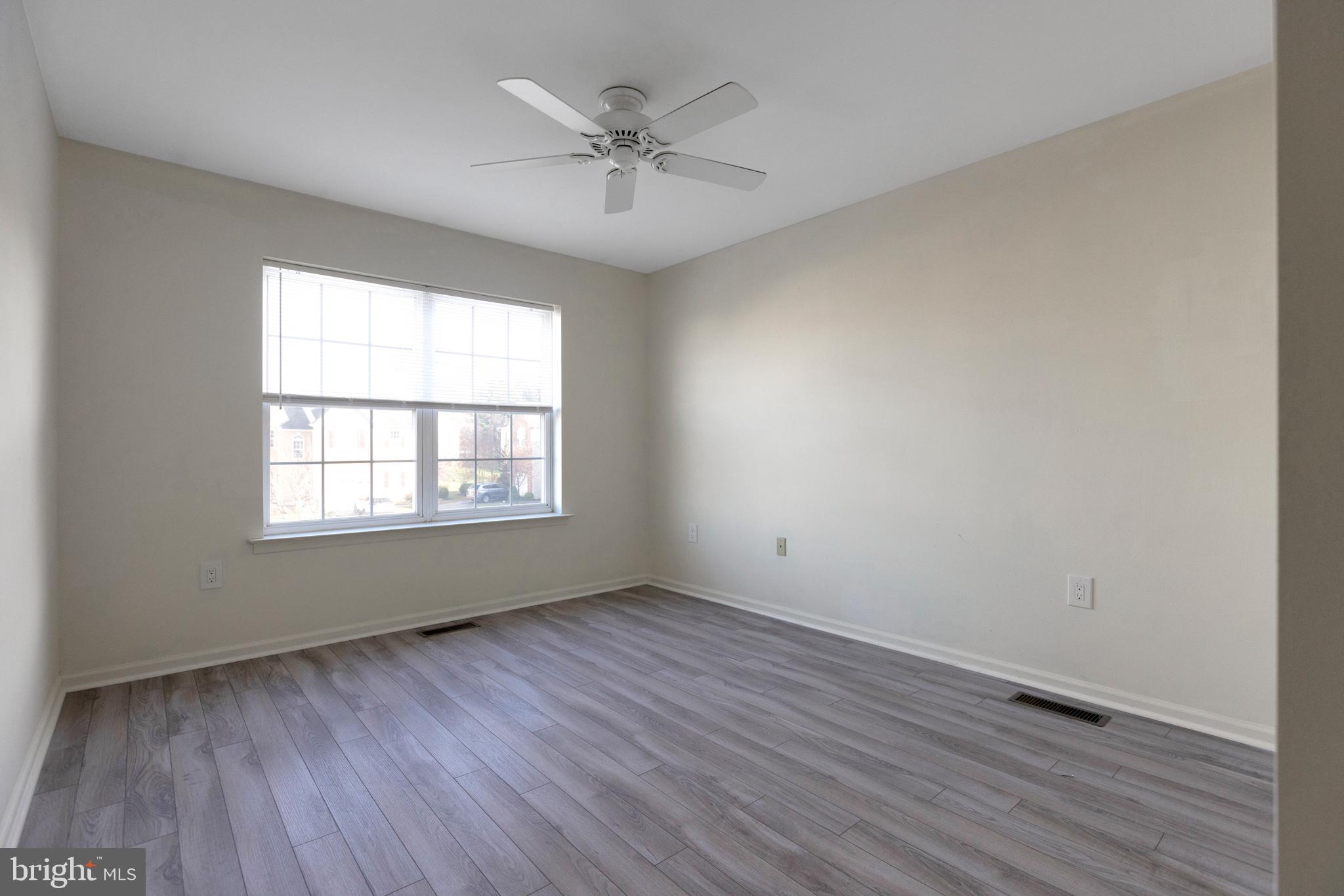 MONROE COURT - Residential