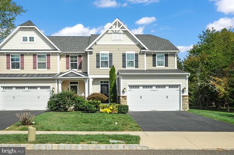 2405 CINDY LANE WARRINGTON PA 18976