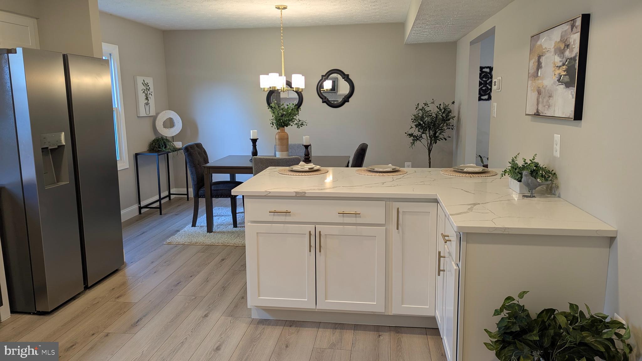 THE PROVINCES - Residential