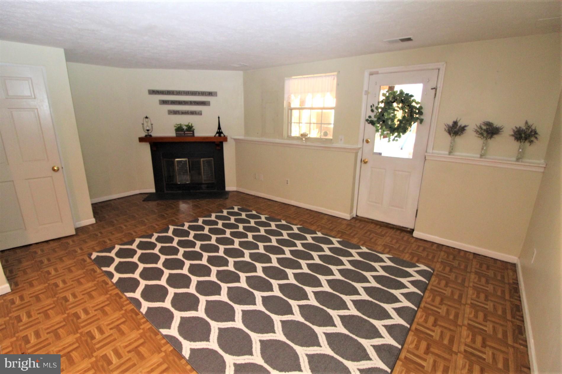 MANCHESTER LAKES - Residential