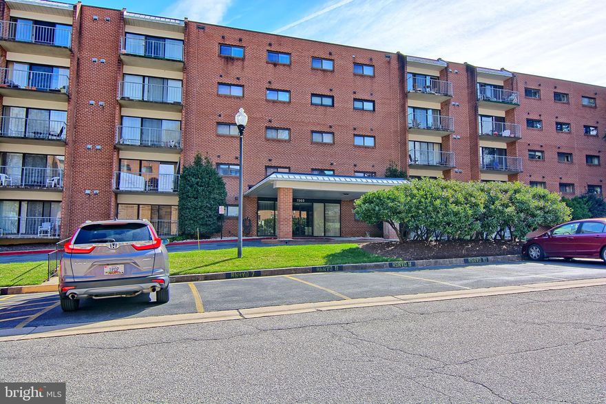 Rare Opportunity to purchase 2 Br., 2 Bth. Condo with Balcony,
in Secure Elevator Building. Updated Engineered Wood Floors throughout.
Separate Laundry Room. Additional Storage Bin and Party Room in the Basement.
Plenty of Parking, with one assigned. No pets allowed in this Building.