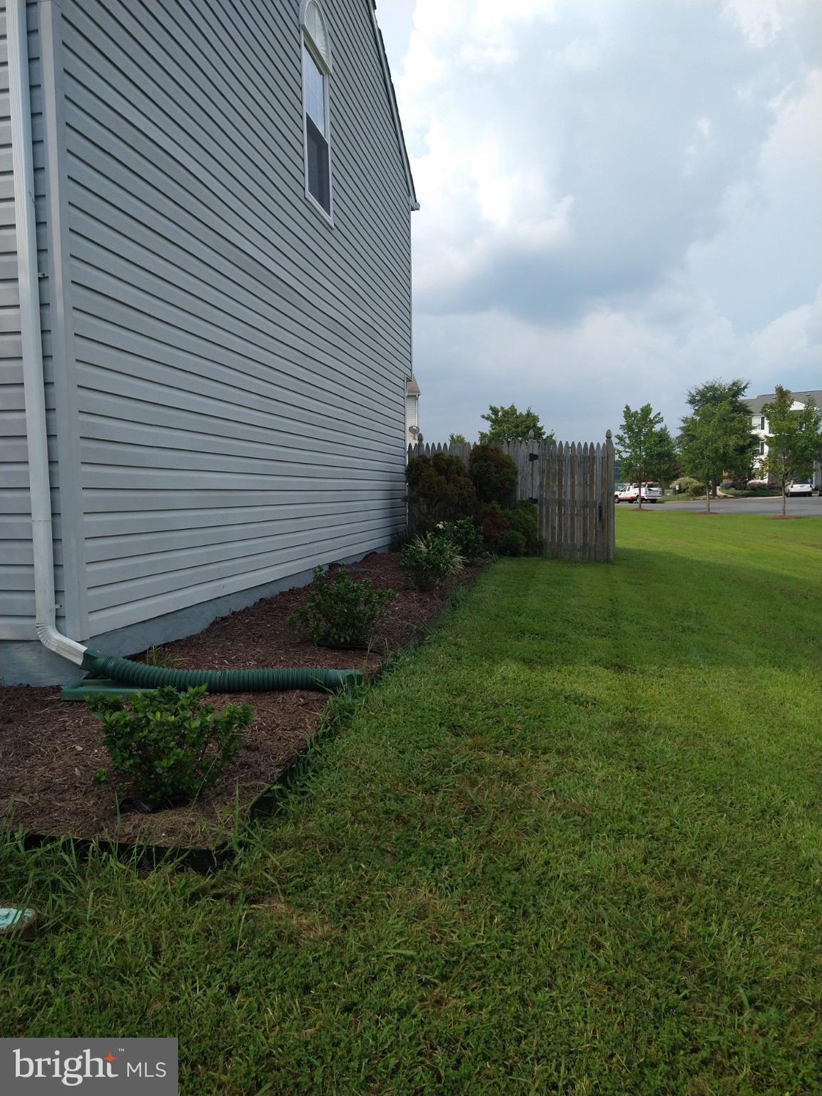 LAUREL GLEN - Residential