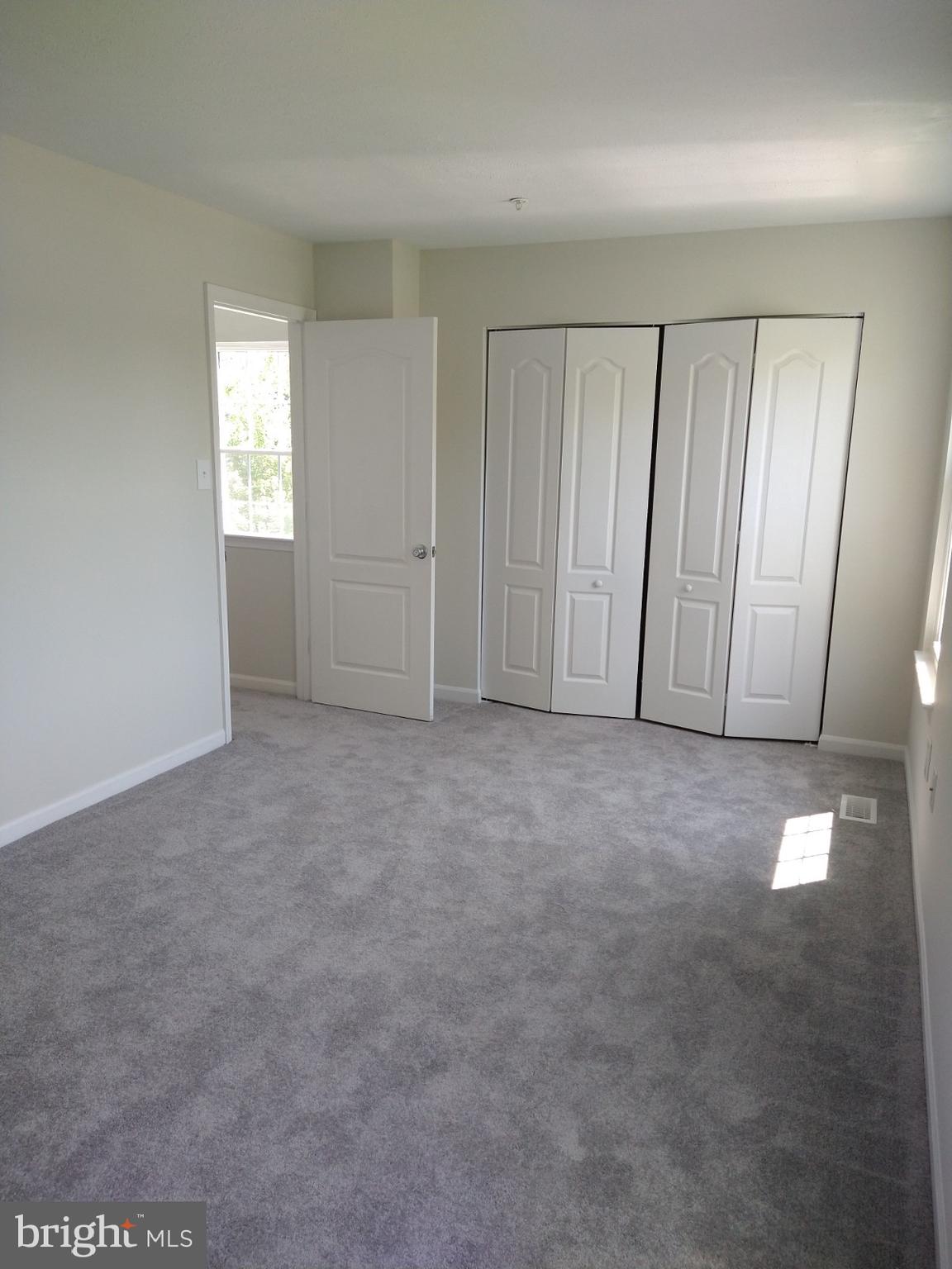 LAUREL GLEN - Residential