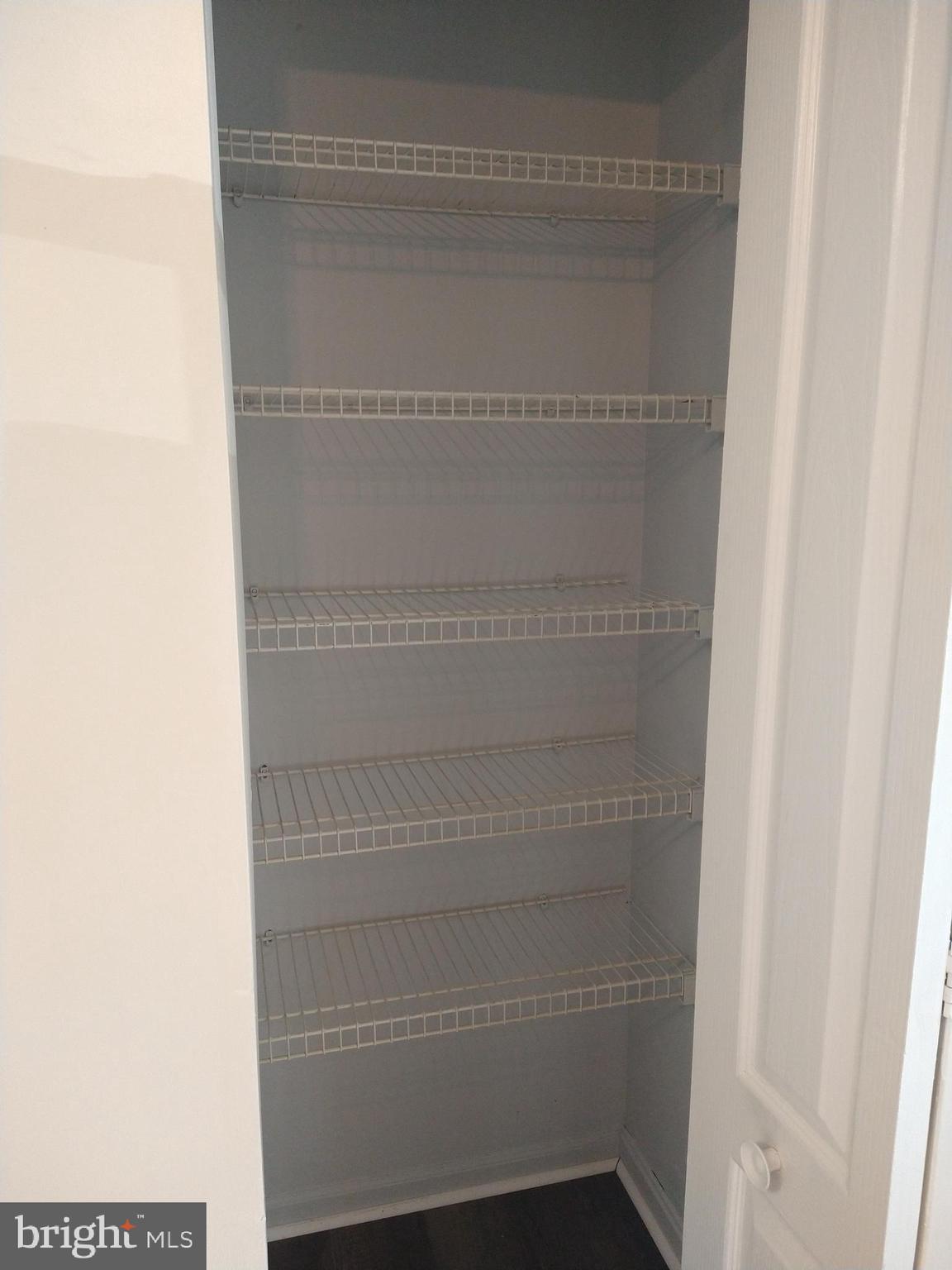 LAUREL GLEN - Residential