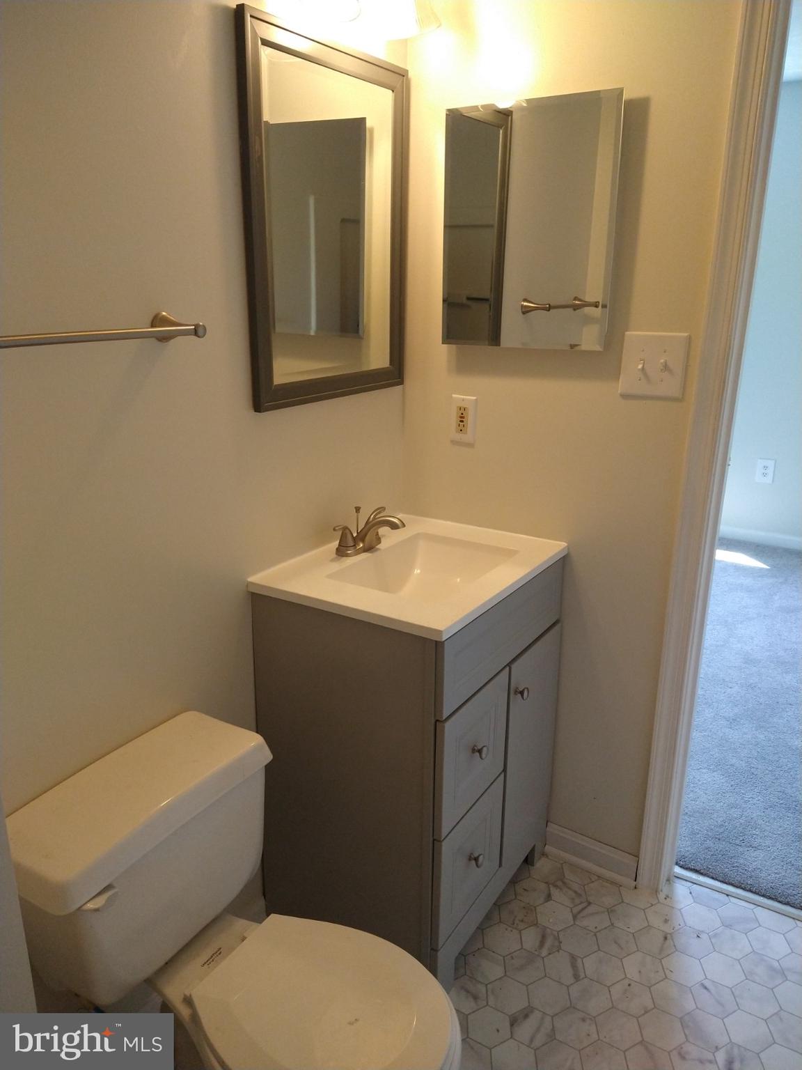 LAUREL GLEN - Residential