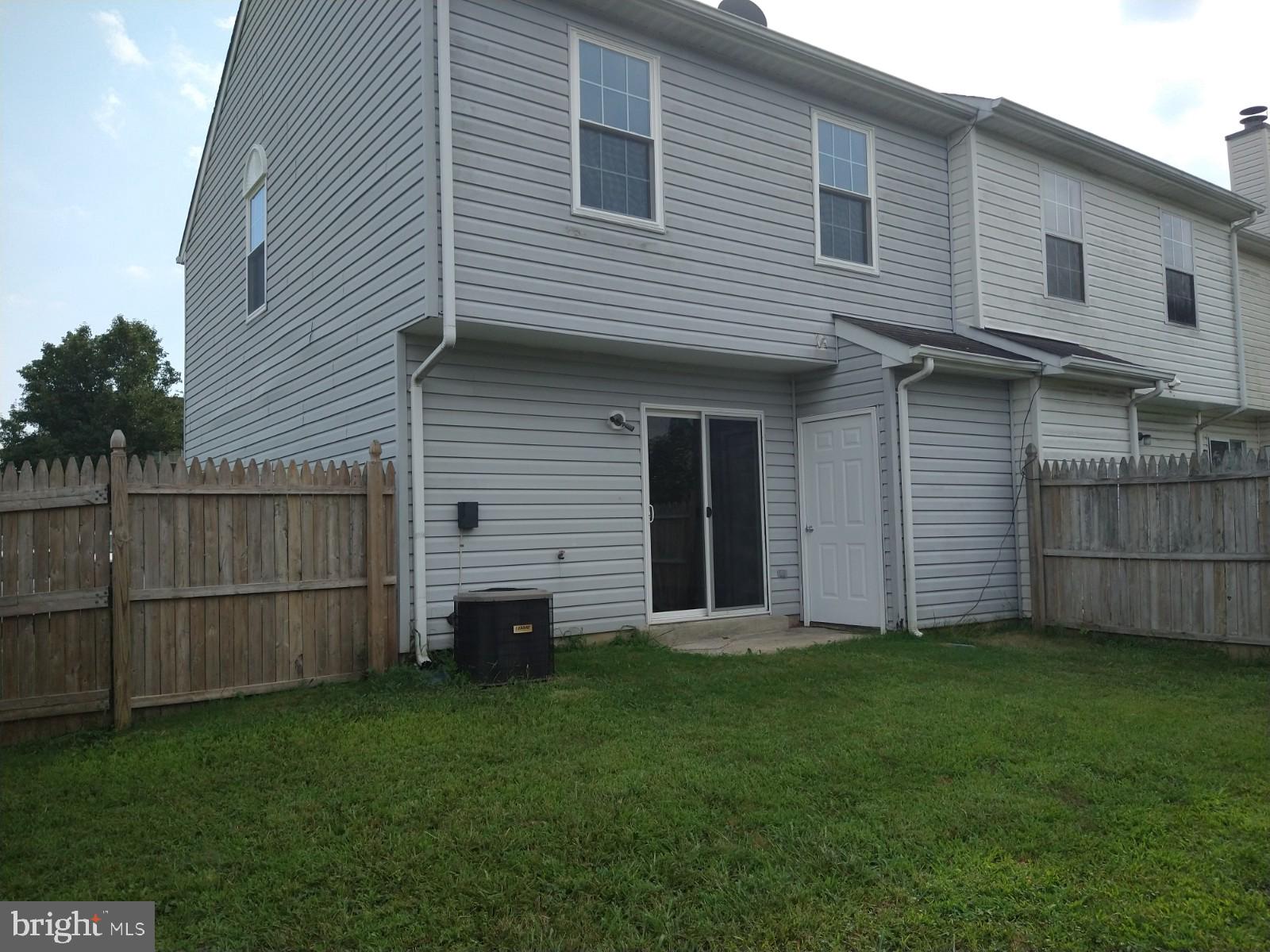 LAUREL GLEN - Residential