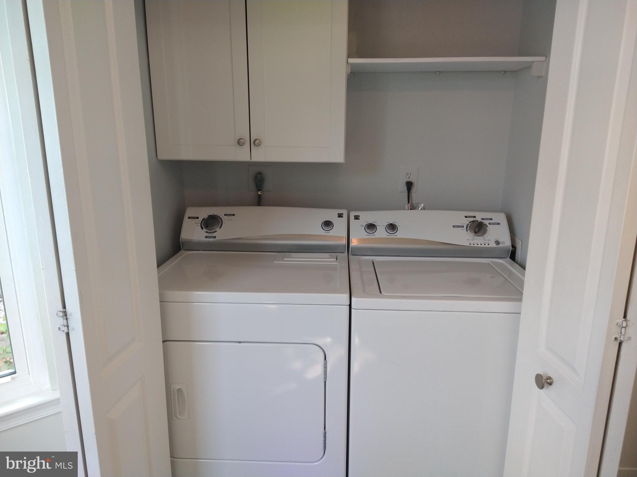 LAUREL GLEN - Residential