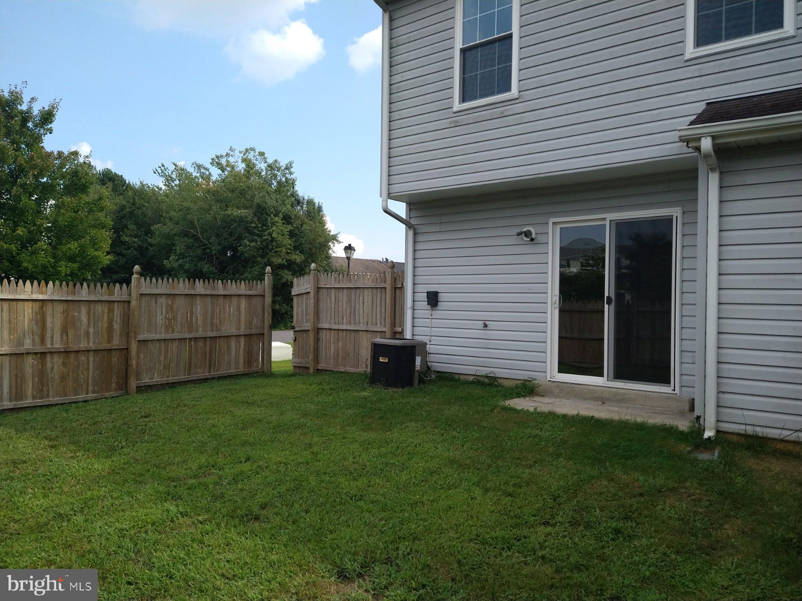 LAUREL GLEN - Residential