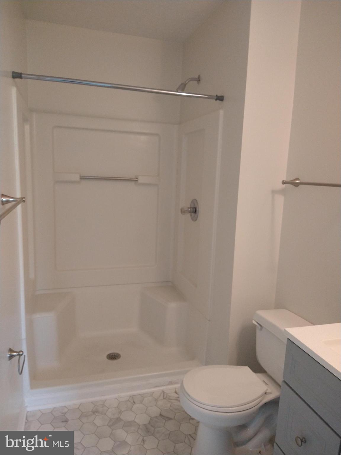 LAUREL GLEN - Residential