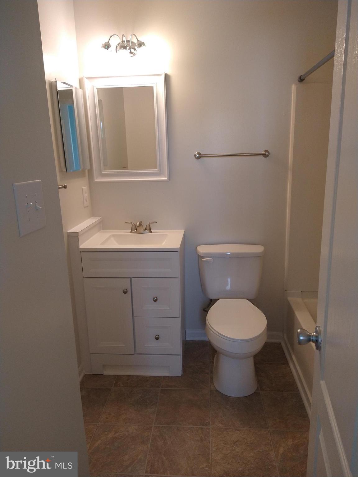 LAUREL GLEN - Residential