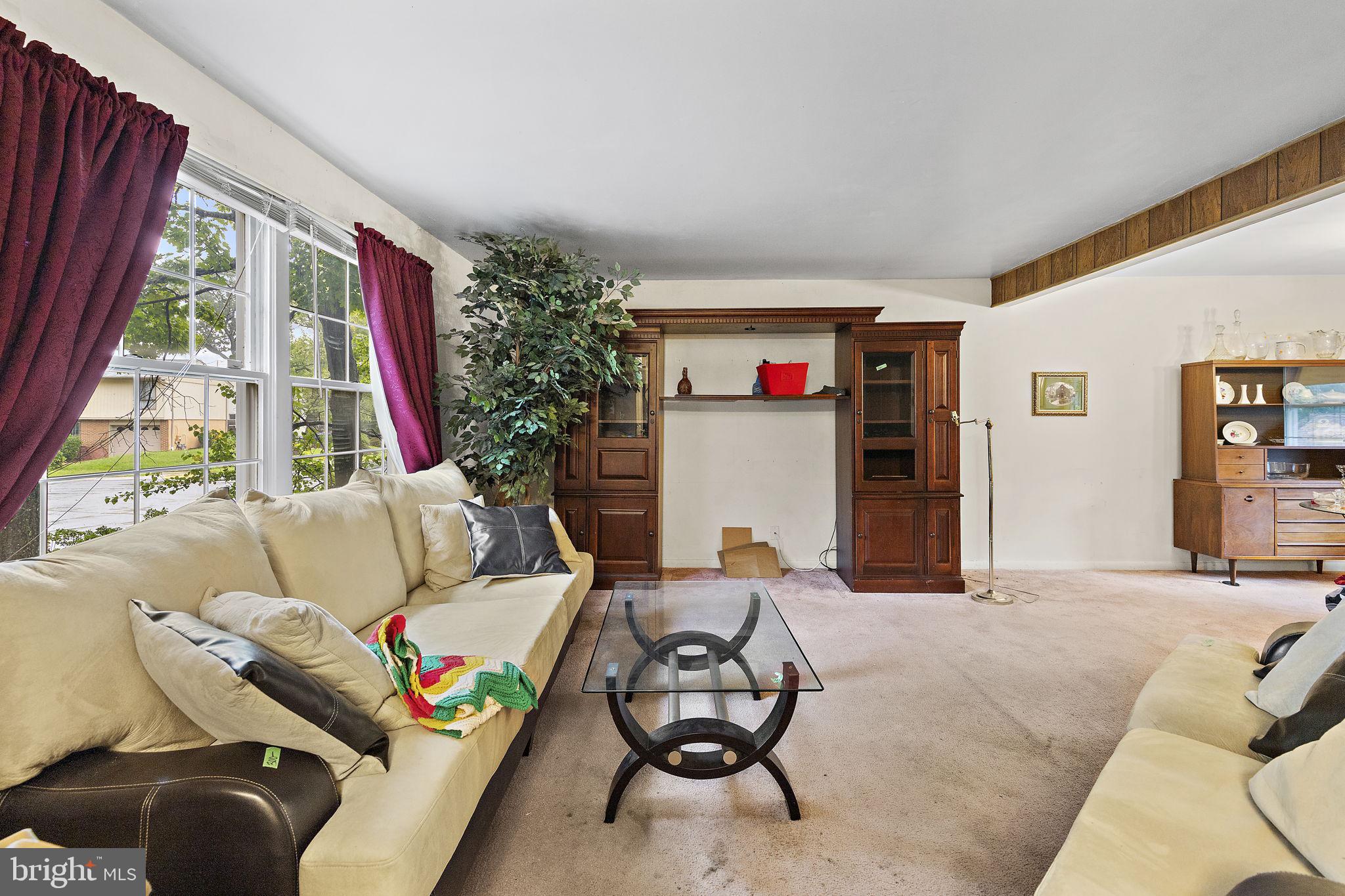 649 PARKLAND PLACE