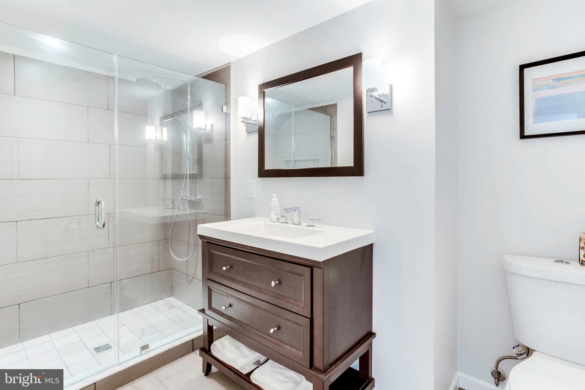 WARWICK VILLAGE - Residential Lease