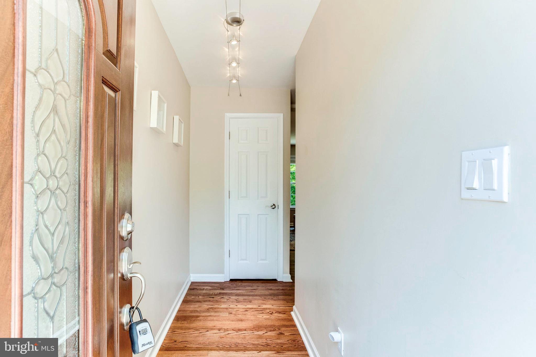 WARWICK VILLAGE - Residential Lease