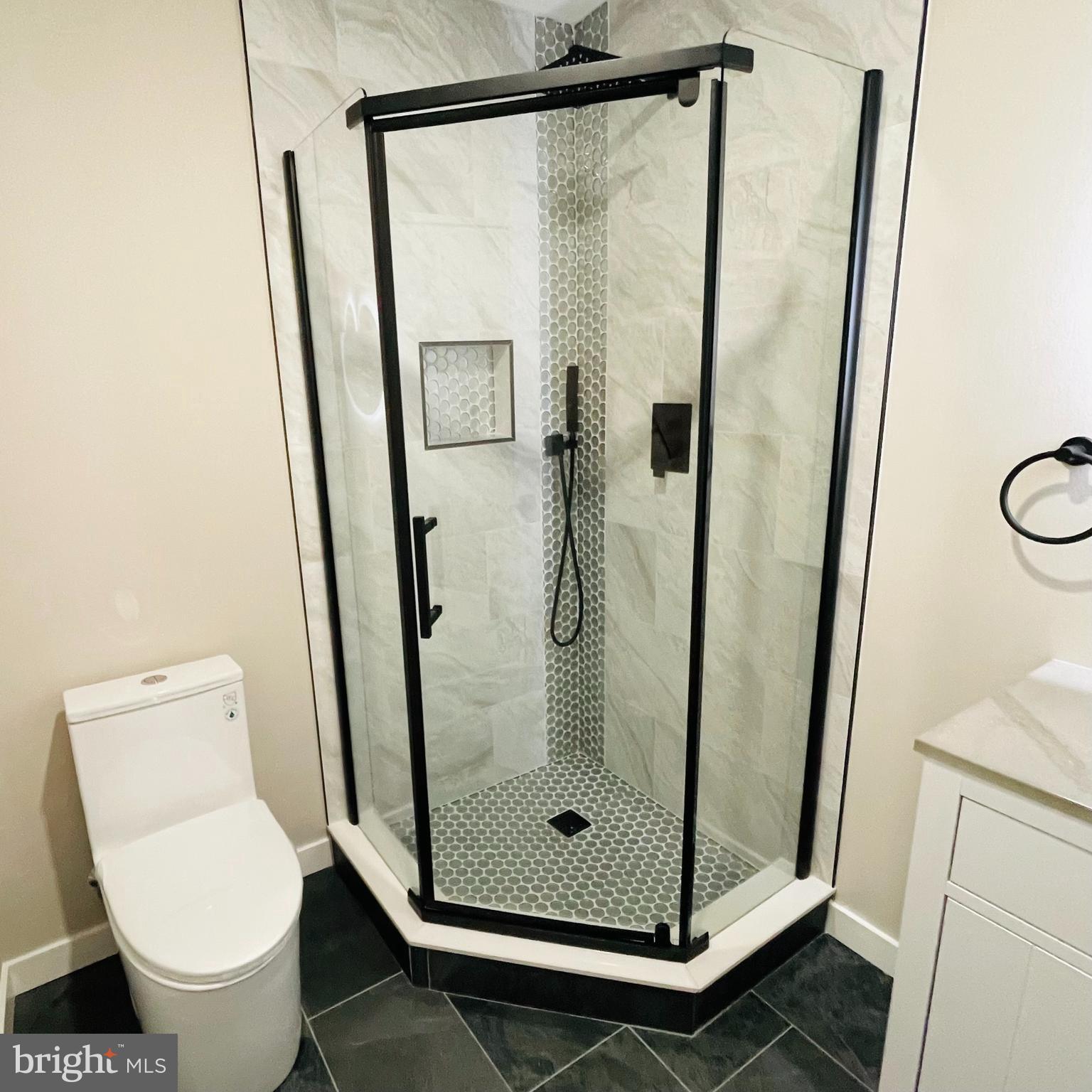 ROCK CREEK PALISADES - Residential