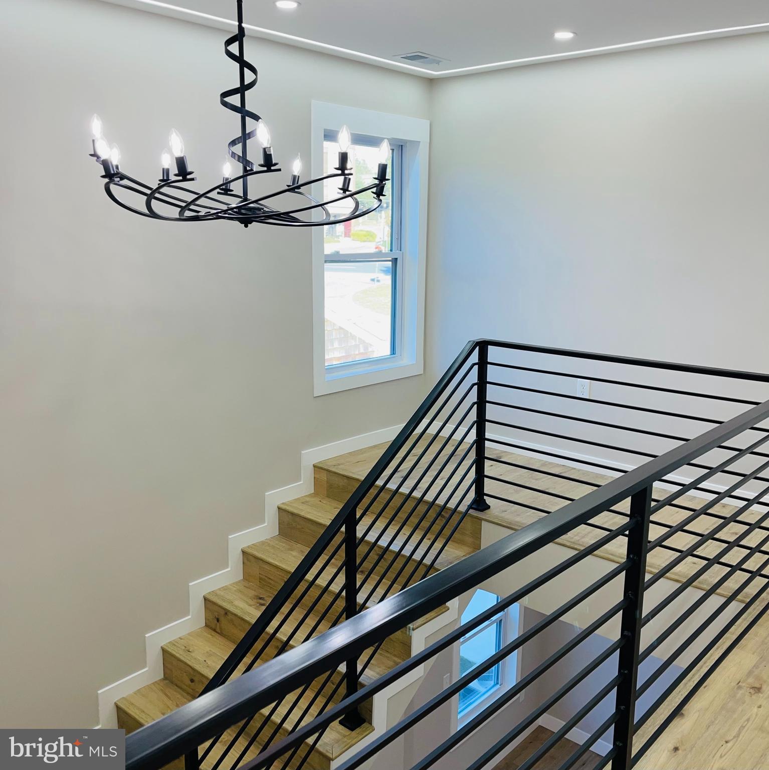 ROCK CREEK PALISADES - Residential